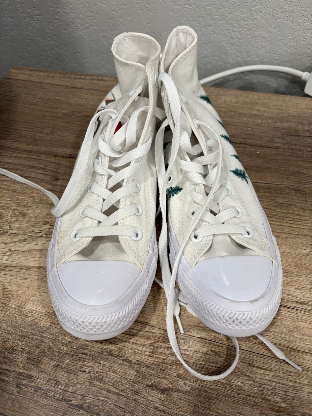 Hand-Painted Custom Converse - Picture 3 of 9